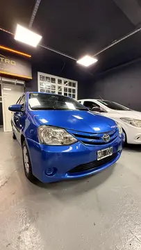 Toyota Etios Hatchback XLS usado (2013) color Azul precio $14.500.000