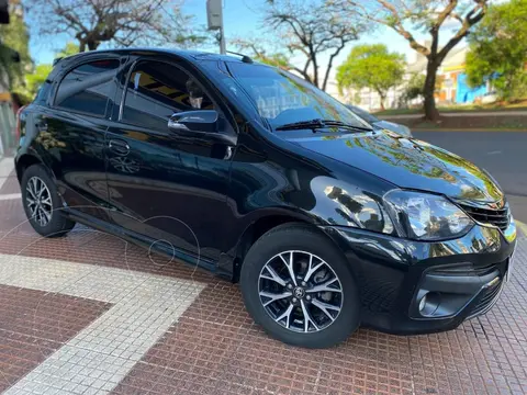 Toyota Etios Sedan Platinum Aut usado (2018) color Negro precio $20.979.990