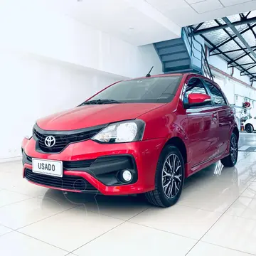 Toyota Etios Sedan XLS Aut usado (2023) color Rojo precio u$s21.600