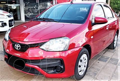 Toyota Etios Sedan XS 2016/17 usado (2017) color Rojo precio $1.450.000