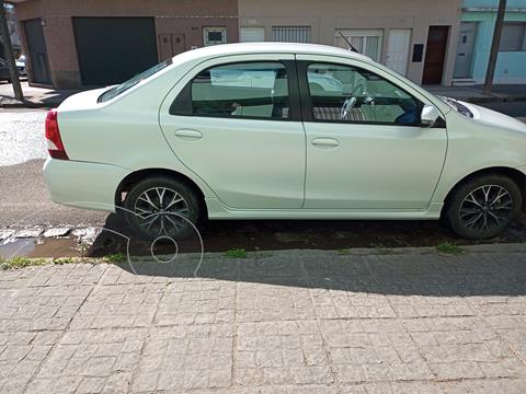 Toyota Etios Sedan Platinum Aut usado (2017) color Blanco Perla precio $2.000.000