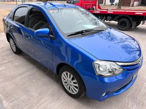 Toyota Etios Sedan XS usado (2014) color Azul precio $3.200.000