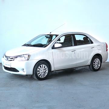 foto Toyota Etios Sedán XLS usado (2015) color Blanco precio $845.000