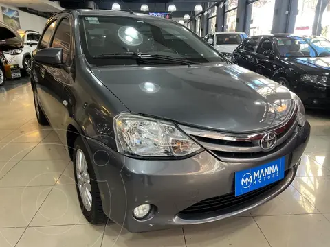 Toyota Etios Sedan XLS usado (2013) color Gris Oscuro precio u$s9.500
