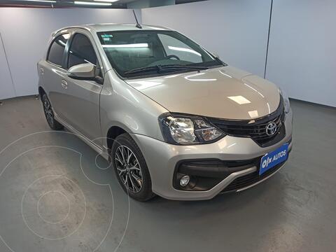 Toyota Etios Sedan XLS Aut usado (2019) color Plata precio $3.200.000