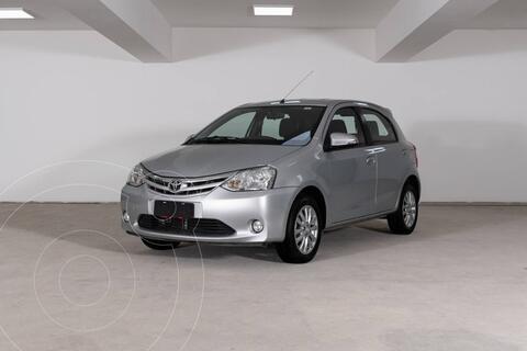foto Toyota Etios Sedán ETIOS 1.5 5 PTAS XLS usado (2016) color Gris precio $2.358.028