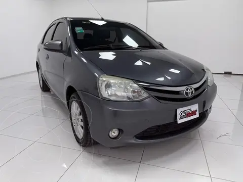Toyota Etios Sedan XLS usado (2014) color Gris precio $16.000.000