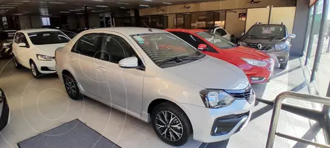 Toyota Etios Sedan XLS usado (2023) color Gris Plata  precio $26.000.000