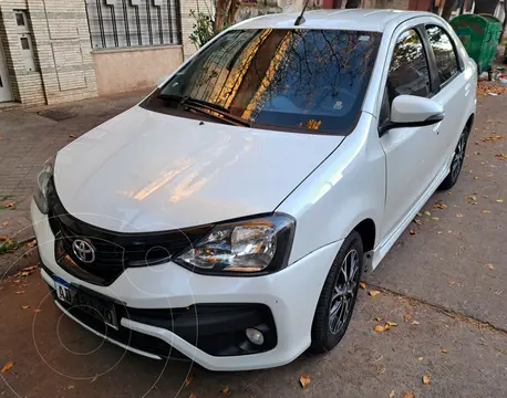 foto Toyota Etios Sedán XLS 2016/17 usado (2018) color Blanco Perla precio $13.000.000