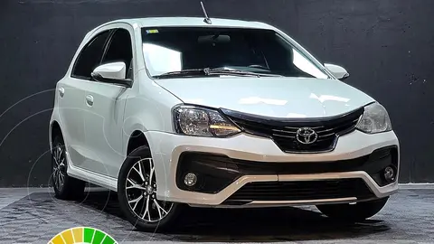 Toyota Etios Sedan XLS usado (2019) color Blanco precio $18.500.000