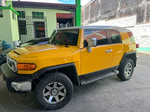 Toyota FJ Cruiser 4.0L Aut usado (2022) color Azul precio $220.000.000