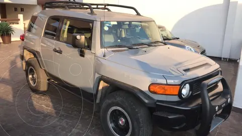 Toyota FJ Cruiser Special Edition usado (2013) color Gris precio $570,000