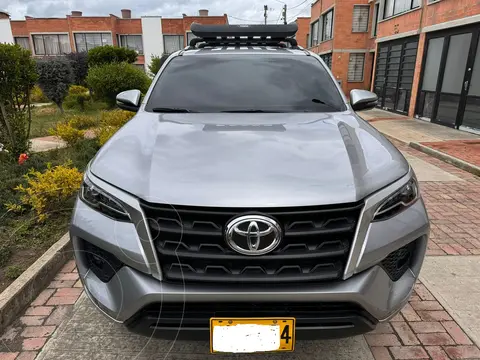 Toyota Fortuner 2.8L Diesel 4x4 usado (2021) color Gris Metalico precio $230.000.000