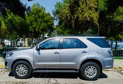 Toyota Fortuner TD 3.0L 4x4 Aut usado (2015) color Plata precio u$s32,000