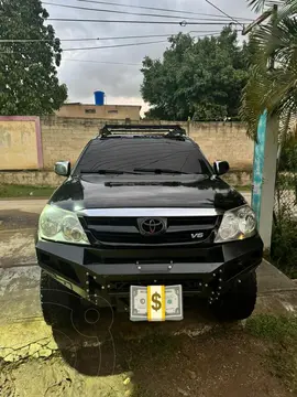 Toyota Fortuner 4.0L Aut 4x4 usado (2008) color Negro precio u$s13.000