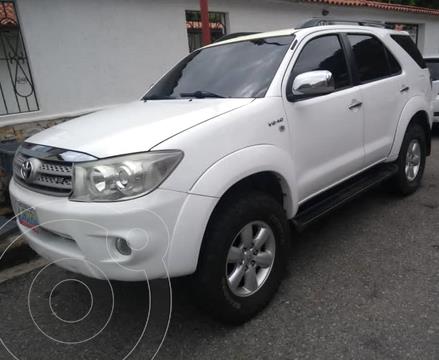 foto Toyota Fortuner 4.0L Aut 4x4 usado (2008) color Blanco precio u$s11.500