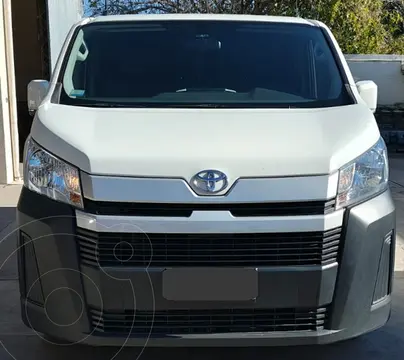 Toyota Hiace L1H1 2.8 TDI Aut usado (2021) color Blanco precio $40.500.000