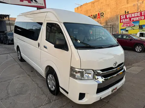 Toyota Hiace 2.7L Bus 15 Pas usado (2015) color Blanco precio $419,999