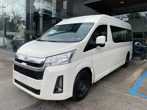 Toyota Hiace 3.5L 12 Pasajeros usado (2022) color Blanco precio $537,000
