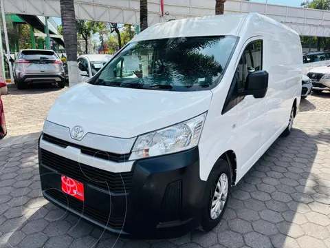Toyota Hiace Ventana Superlarga usado (2023) color Blanco financiado en mensualidades(enganche $152,381 mensualidades desde $13,535)