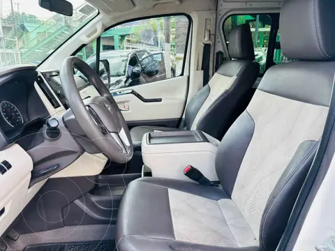 Toyota Hiace 3.5L 12 Pasajeros usado (2021) color Blanco financiado en mensualidades(enganche $160,444 mensualidades desde $14,251)