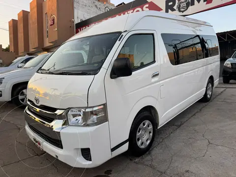 Toyota Hiace 2.7L Bus 15 Pas usado (2015) color Blanco precio $419,999