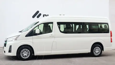 Toyota Hiace 12 Pasajeros usado (2022) color Blanco precio $679,000
