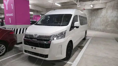 Toyota Hiace 3.5L 12 Pasajeros usado (2021) color Blanco precio $659,000