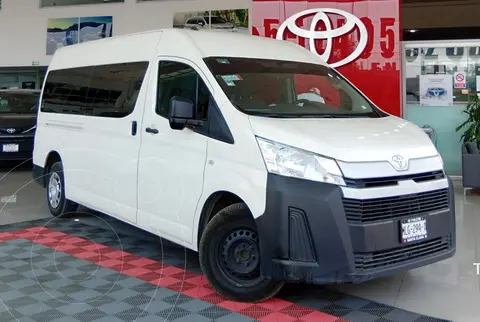 Toyota Hiace Ventana Superlarga usado (2023) color Blanco precio $620,000