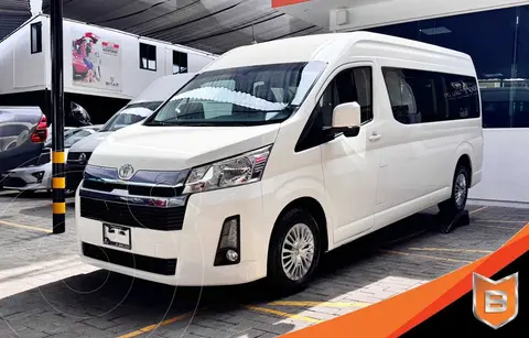 Toyota Hiace 3.5L 12 Pasajeros usado (2022) color Blanco precio $729,900