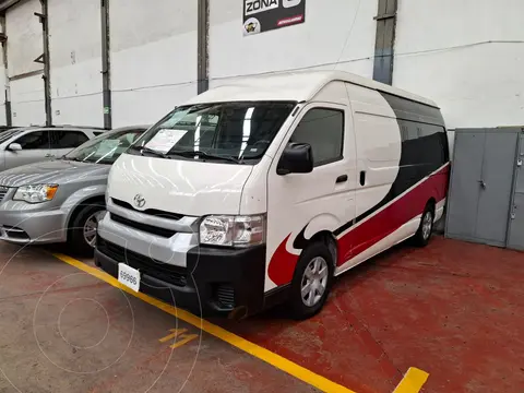 Toyota Hiace 2.7L Panel Super Larga usado (2017) color Blanco financiado en mensualidades(enganche $87,500 mensualidades desde $7,900)