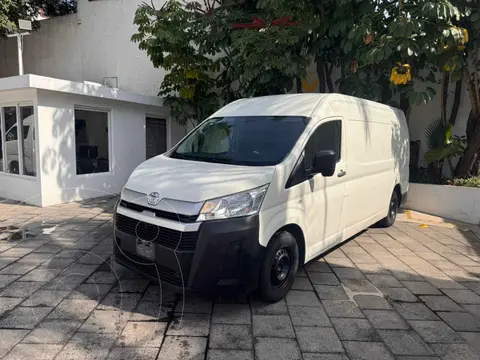 Toyota Hiace 3.5L Ventana Superlarga usado (2021) color Blanco precio $590,000