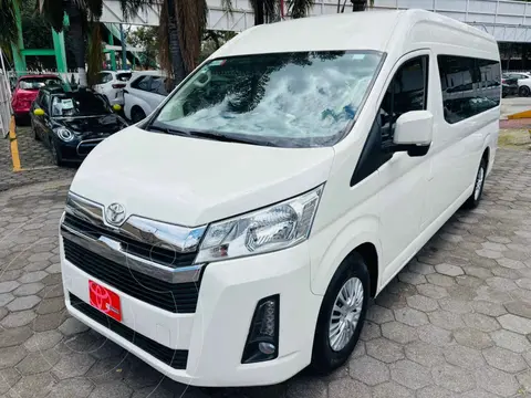 Toyota Hiace 3.5L 12 Pasajeros usado (2021) color Blanco financiado en mensualidades(enganche $173,881 mensualidades desde $15,445)