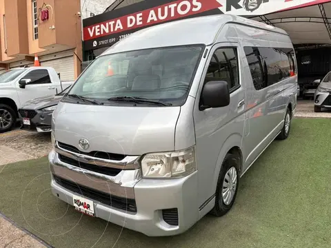 Toyota Hiace 2.7L Bus 15 Pas usado (2016) color Plata precio $469,999