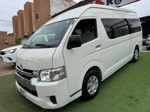 Toyota Hiace 2.7L Bus 15 Pas usado (2019) color Blanco financiado en mensualidades(enganche $200,000 mensualidades desde $16,260)
