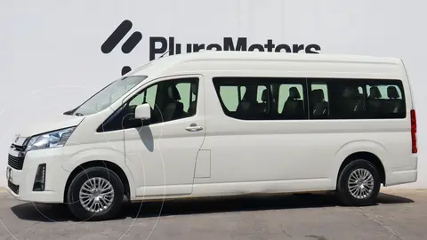 Toyota Hiace 3.5L 12 Pasajeros usado (2021) color Blanco financiado en mensualidades(enganche $151,580 mensualidades desde $12,915)