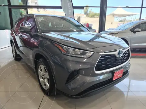 Toyota Highlander HEV LE usado (2023) color Gris precio $723,000