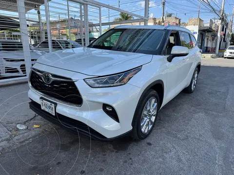 Toyota Highlander Limited PR usado (2022) color Blanco financiado en mensualidades(enganche $160,000 mensualidades desde $21,327)