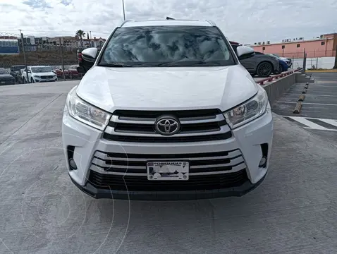 Toyota Highlander XLE usado (2017) color Blanco precio $380,000
