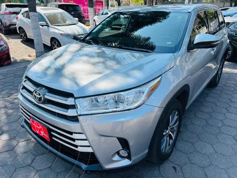 Toyota Highlander XLE usado (2019) color Plata precio $427,000