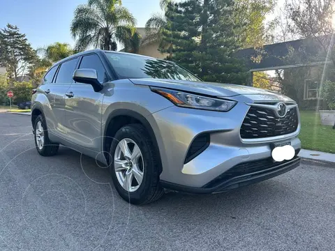 Toyota Highlander LE usado (2022) color Plata precio $630,000