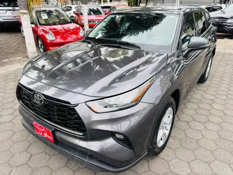 Toyota Highlander LE usado (2021) color Gris financiado en mensualidades(enganche $130,881 mensualidades desde $11,625)