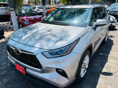 Toyota Highlander Limited PR usado (2022) color Gris financiado en mensualidades(enganche $184,631 mensualidades desde $16,399)