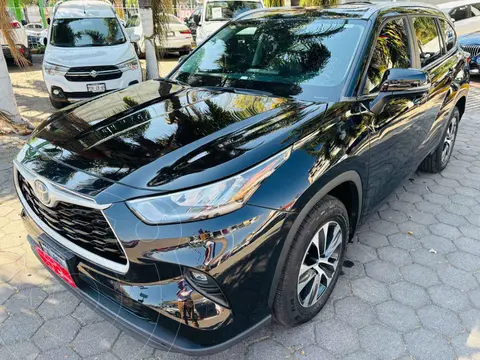 Toyota Highlander XLE usado (2023) color Negro precio $847,000