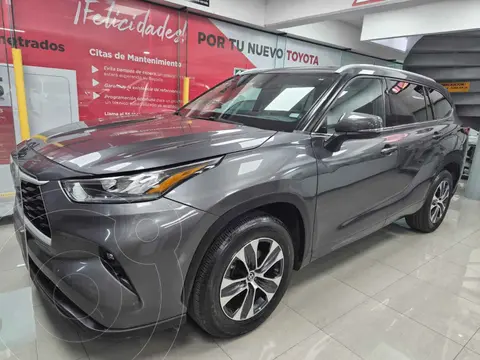 Toyota Highlander XLE usado (2022) color Gris financiado en mensualidades(enganche $144,980 mensualidades desde $14,302)