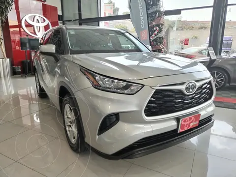 Toyota Highlander LE usado (2020) color plateado precio $549,000