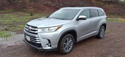 Toyota Highlander XLE usado (2017) color Plata precio $390,000