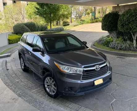 Toyota Highlander LE usado (2015) color Gris Metalico precio $302,000