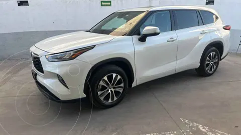 Toyota Highlander XLE usado (2022) color Blanco precio $729,000