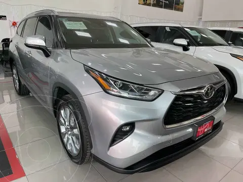 Toyota Highlander Limited PR usado (2022) color Plata financiado en mensualidades(enganche $201,562 mensualidades desde $17,019)